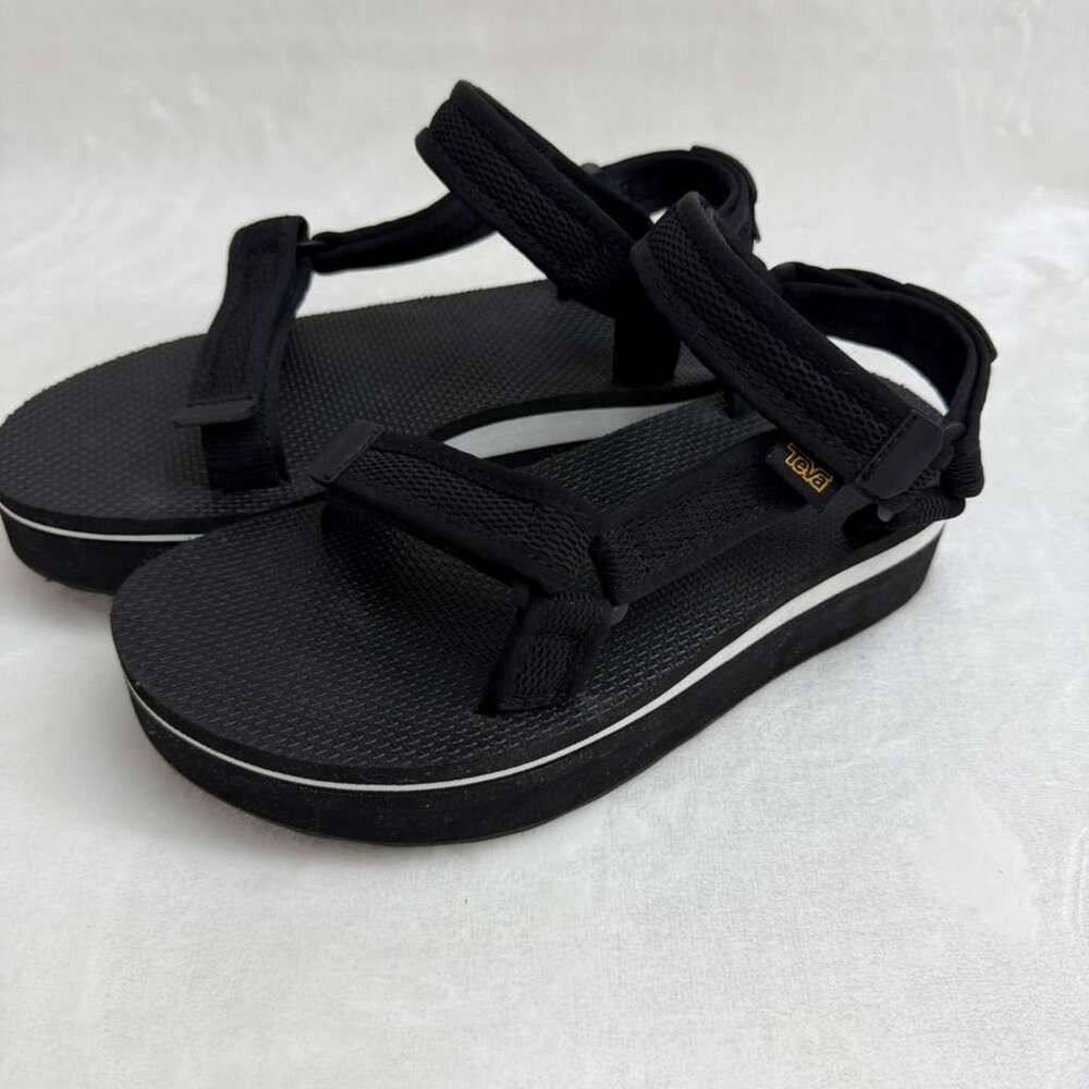 Teva Black Women's Flatform Universal Mesh Print Sz 8 - Picture 4 of 9